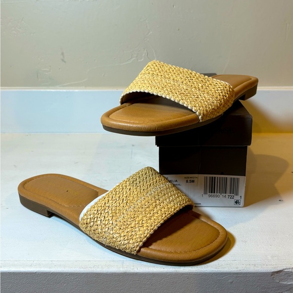 Crown Vintage Avelia Sandal Women's 8.5M Tan  Open Toe - Picture 1 of 7